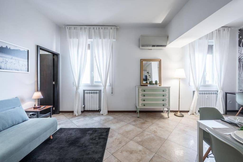 Sotto Le Due Torri 5* Daire Bolonya Dış mekan fotoğraf