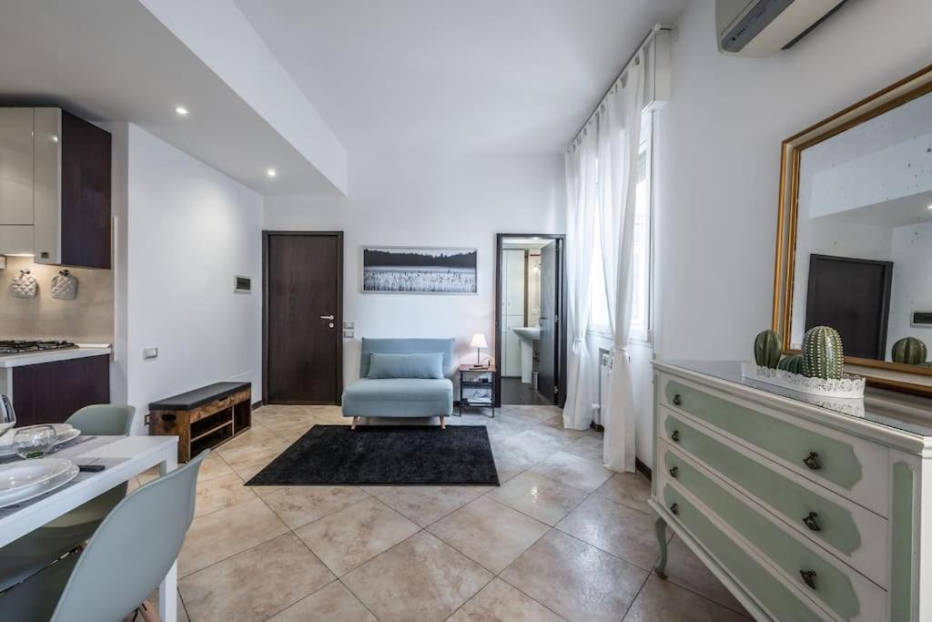 Sotto Le Due Torri 5* Daire Bolonya Dış mekan fotoğraf
